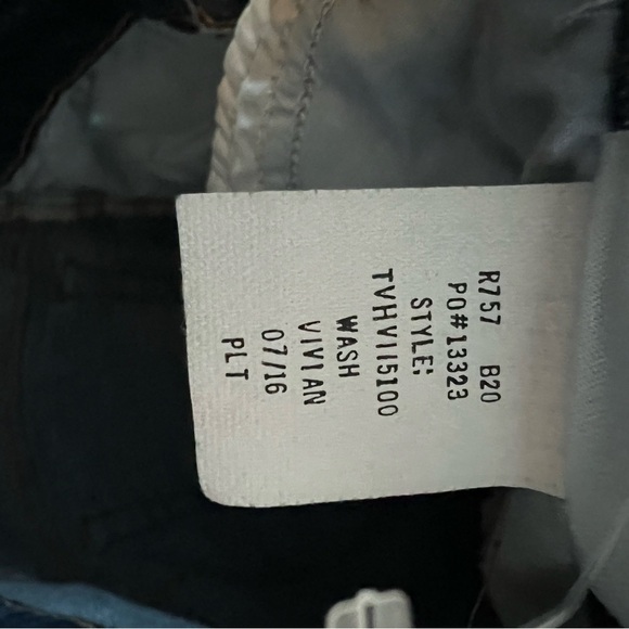 Joe's Jeans Dark Blue Jean Shorts size 26, distressed, raw hem EUC - Picture 6 of 7